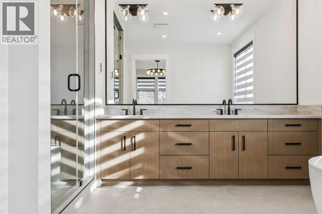 Single Family House for Sale in   Street NW Hillhurst Calgary 