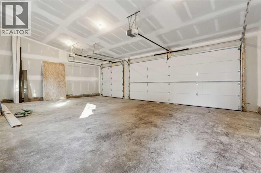 Single Family House for Sale in   Street NW Hillhurst Calgary 