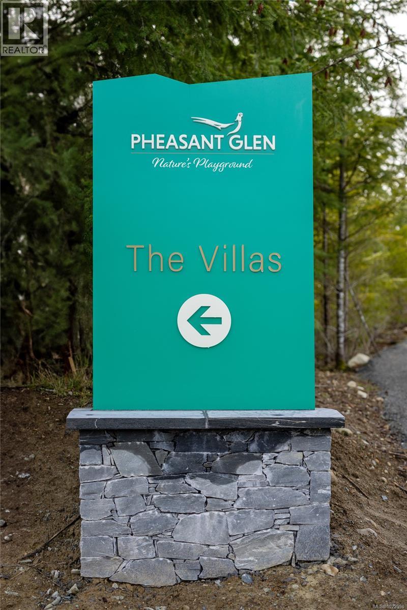 549 Hole-in-One Dr, Qualicum Beach