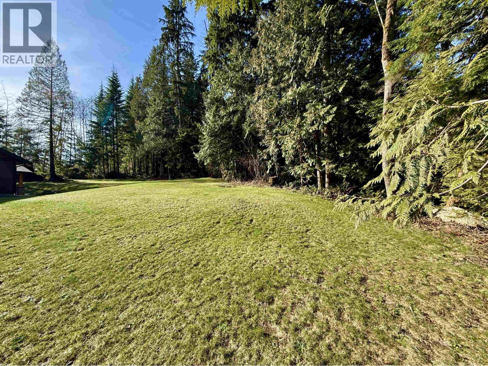 2061 TWIN CREEKS ROAD, Langdale