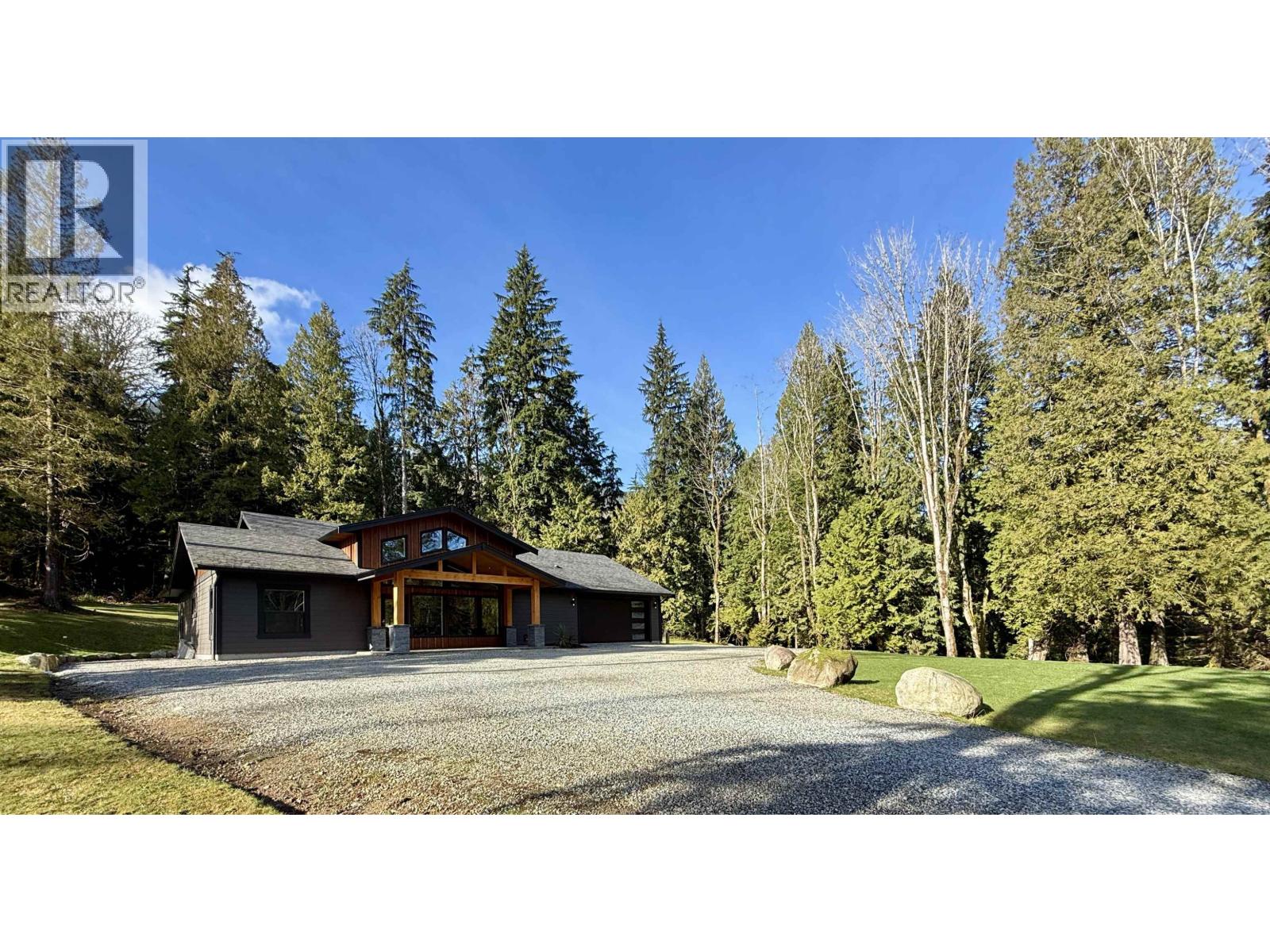 2061 TWIN CREEKS ROAD, Langdale