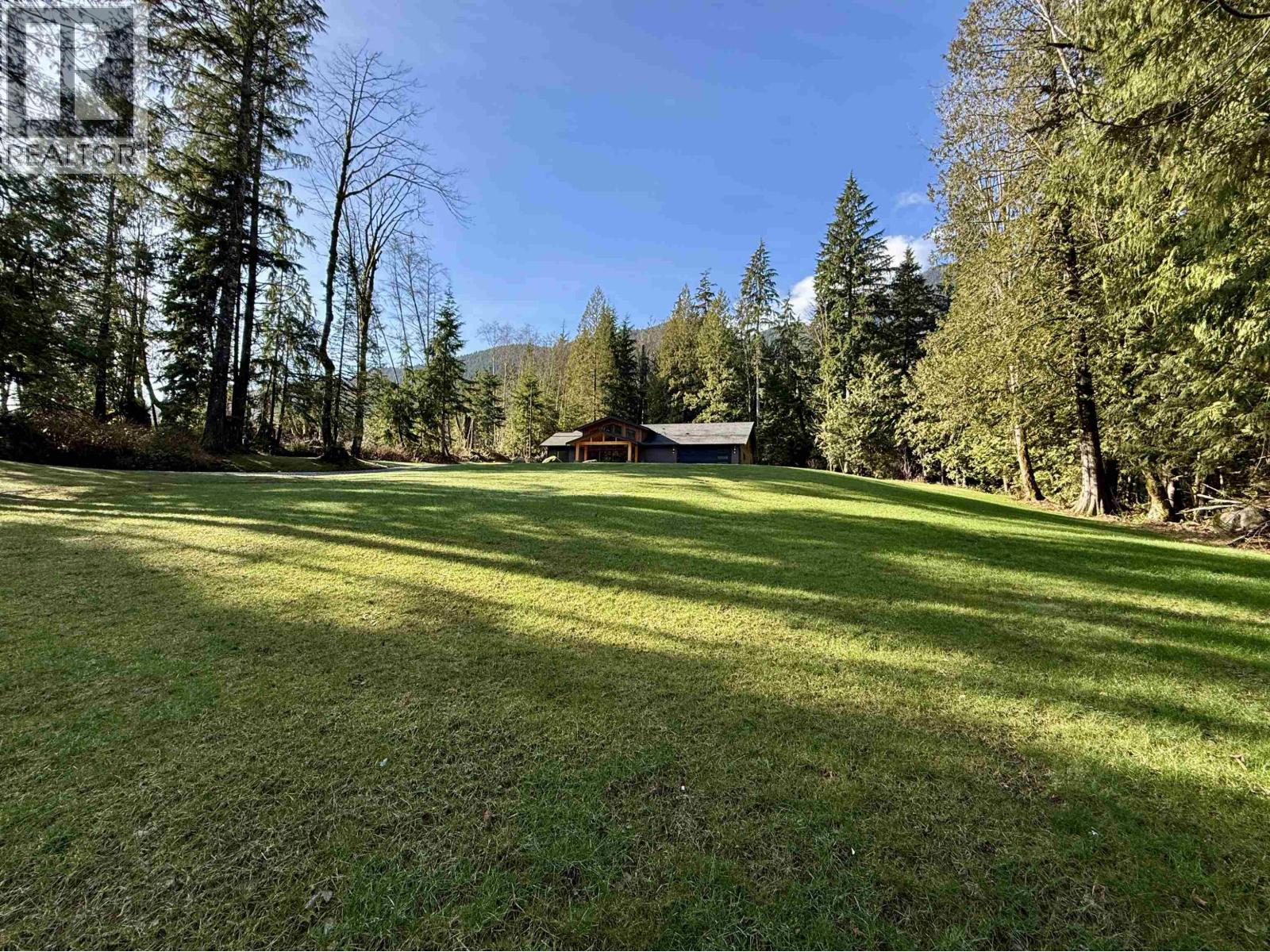 2061 TWIN CREEKS ROAD, Langdale