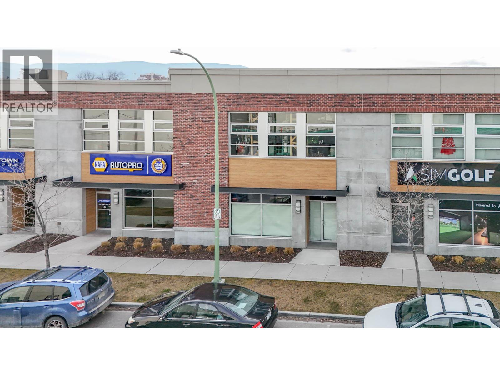 104 889 Vaughan Avenue, Kelowna