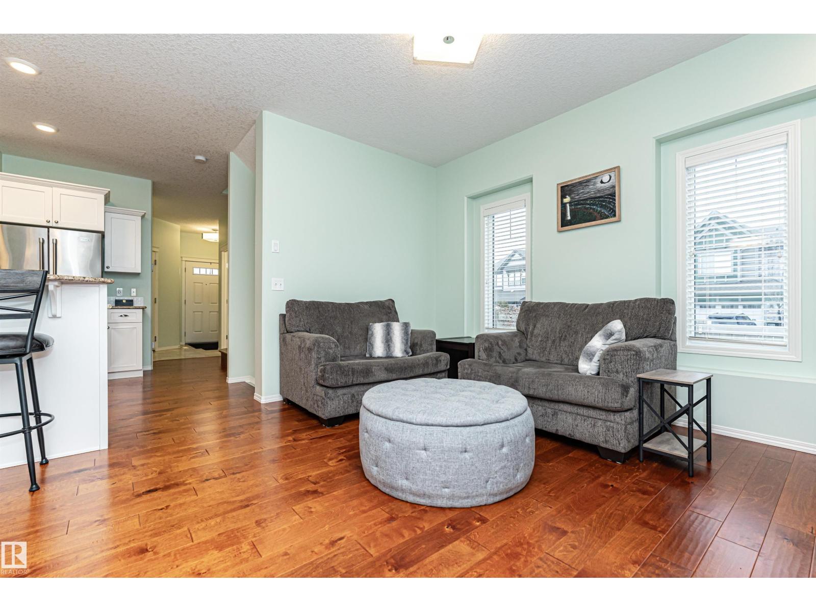 7003 174 AV NW NW, Edmonton