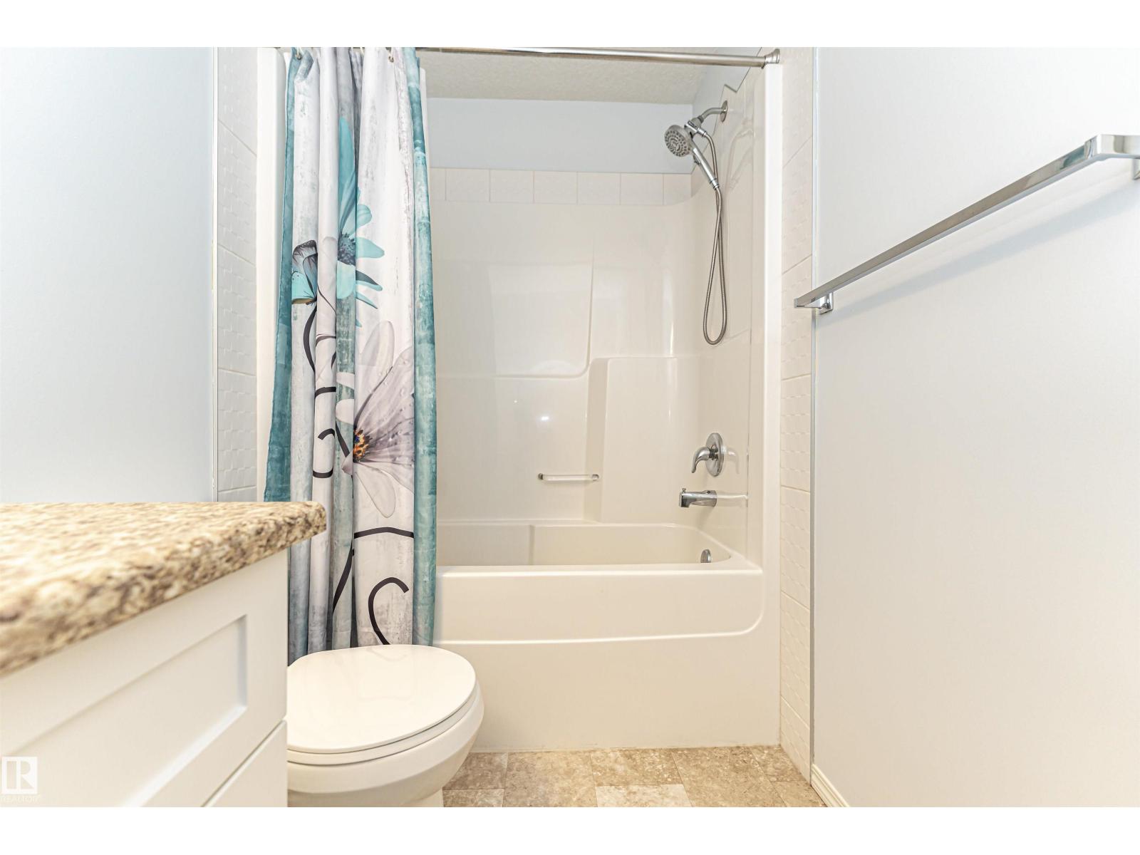 7003 174 AV NW NW, Edmonton