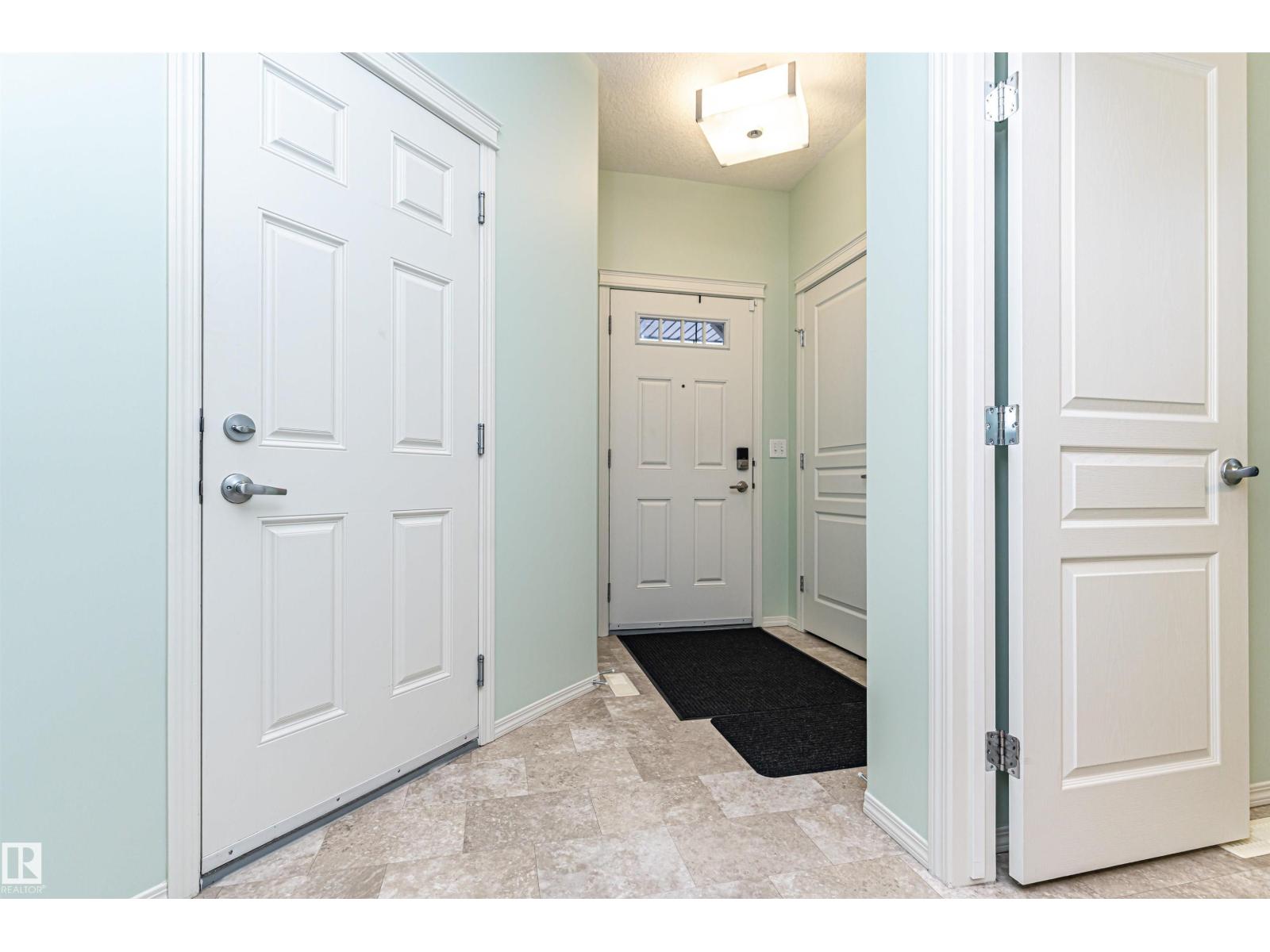 7003 174 AV NW NW, Edmonton