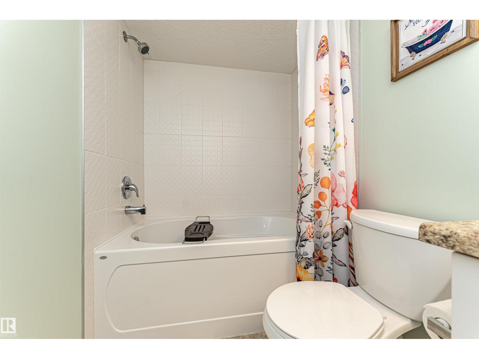 7003 174 AV NW NW, Edmonton