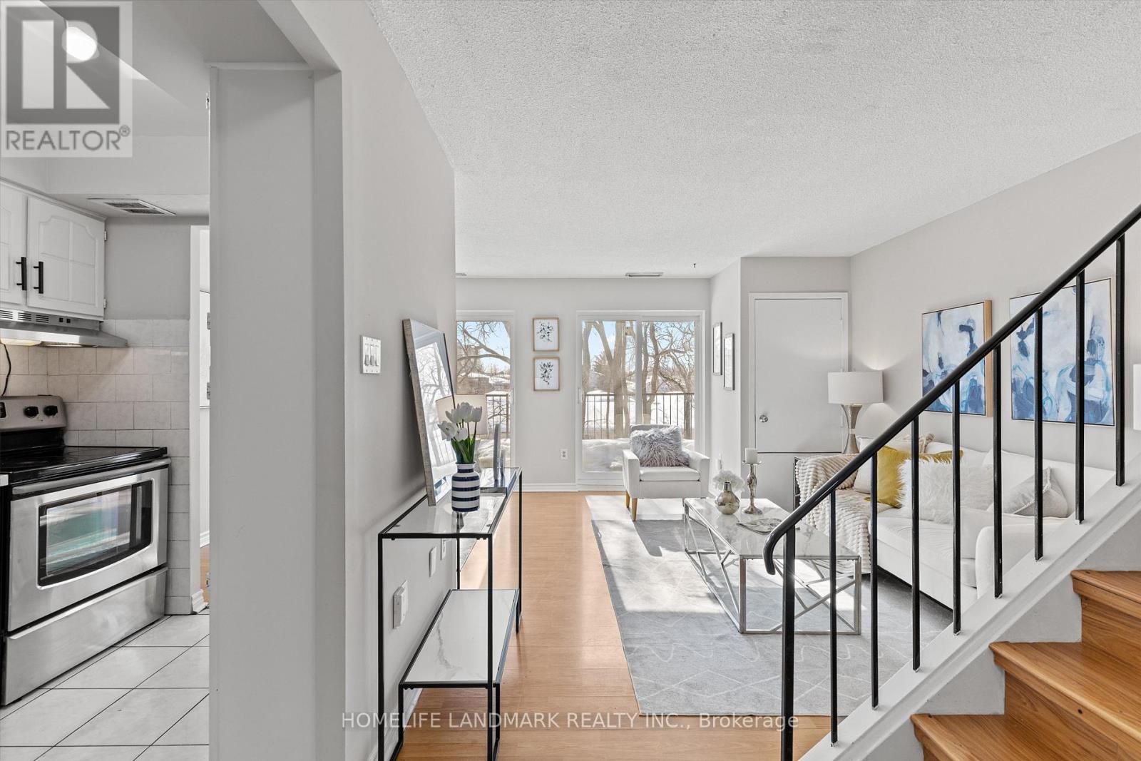 290 - 165 CHEROKEE BOULEVARD - Photo 2 of 26, Toronto (Pleasant View), Ontario