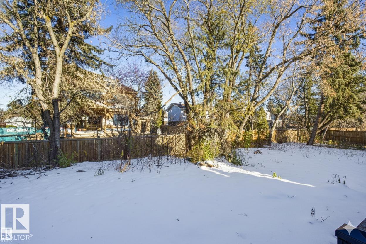 12304 39 AV NW, Edmonton