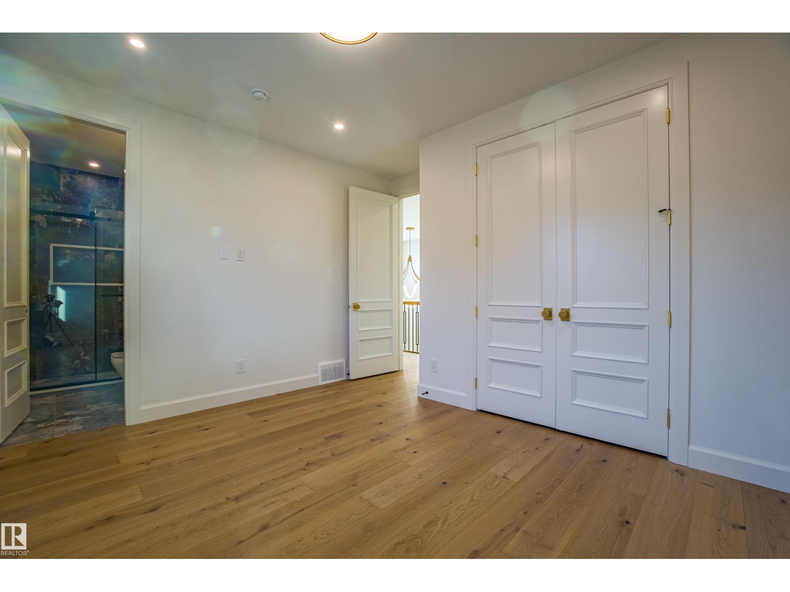 12304 39 AV NW, Edmonton