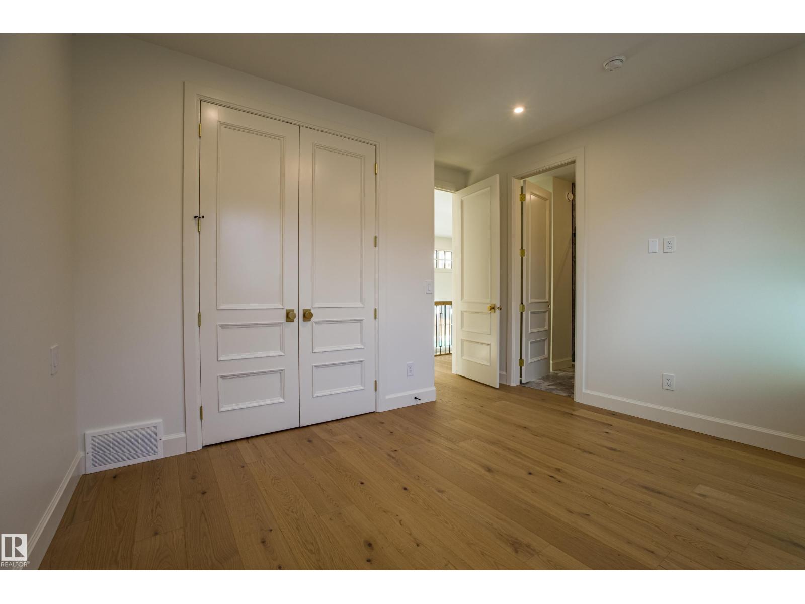 12304 39 AV NW, Edmonton