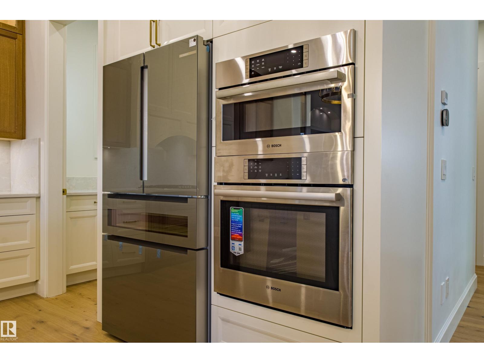 12304 39 AV NW, Edmonton