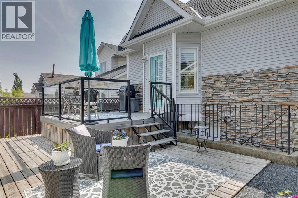 Single Family House Bi-level for Sale in  Tuscany Valley Drive NW Tuscany Calgary 