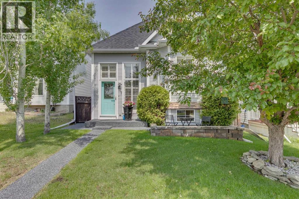 Single Family House Bi-level for Sale in  Tuscany Valley Drive NW Tuscany Calgary 