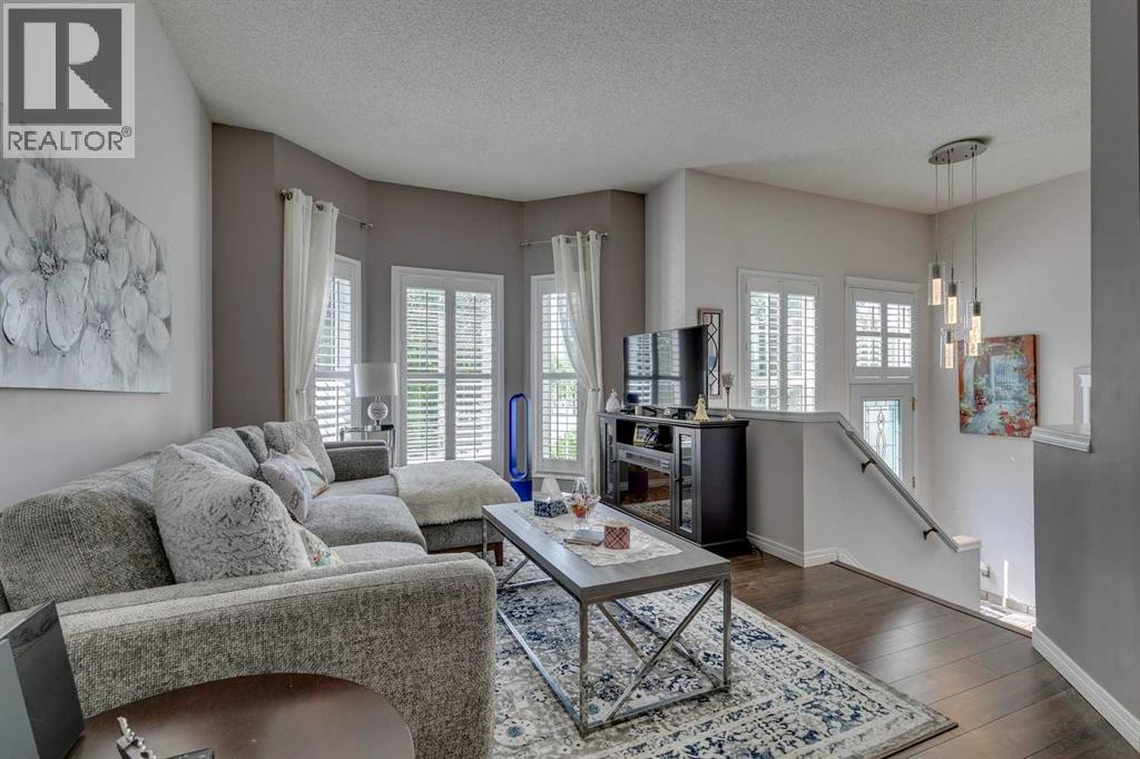 Single Family House Bi-level for Sale in  Tuscany Valley Drive NW Tuscany Calgary 