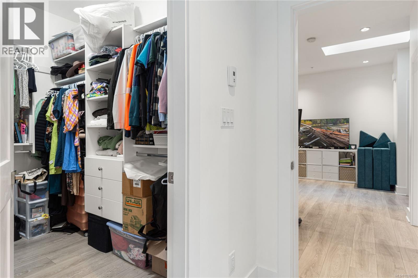 3365 BARRINGTON RD - 33