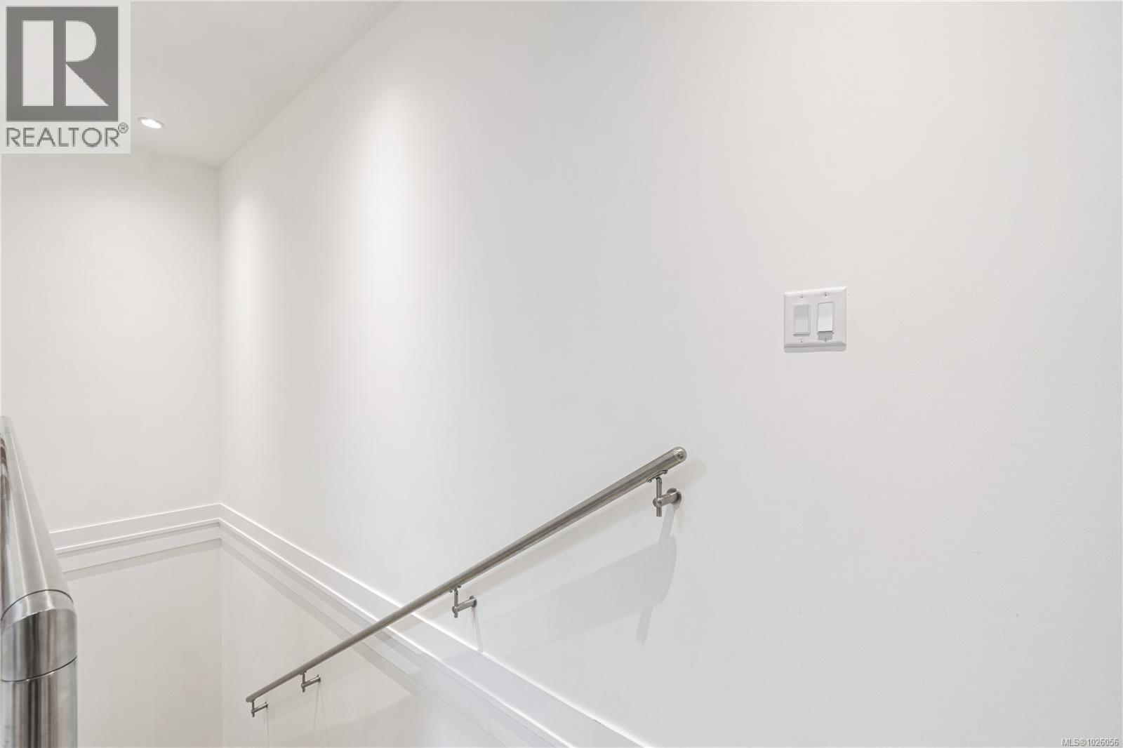 3365 BARRINGTON RD - 43