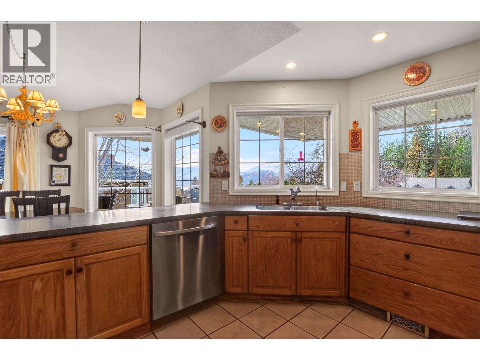 144 Christie Mountain Lane, Okanagan Falls