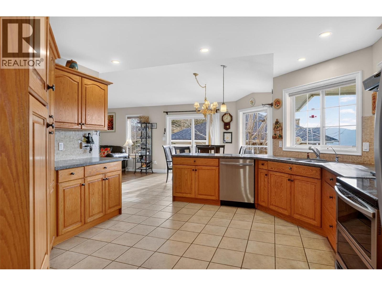 144 Christie Mountain Lane, Okanagan Falls