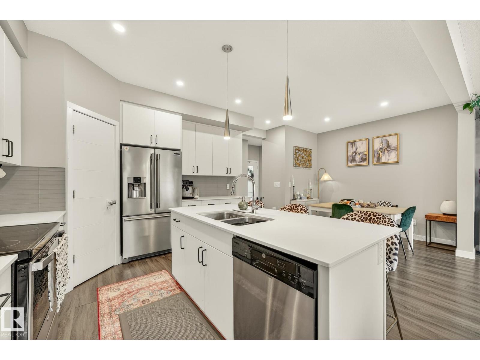 74 ROYAL ST, St. Albert