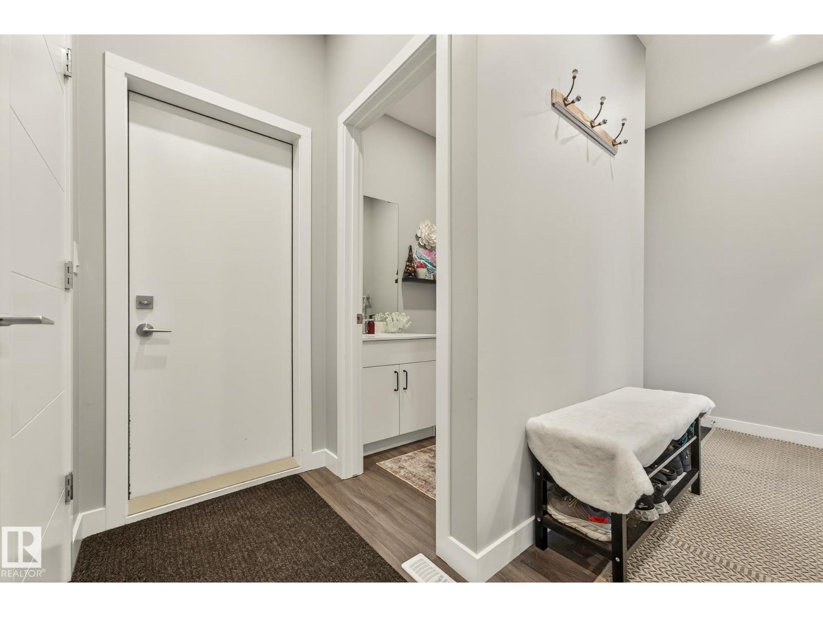 74 ROYAL ST, St. Albert