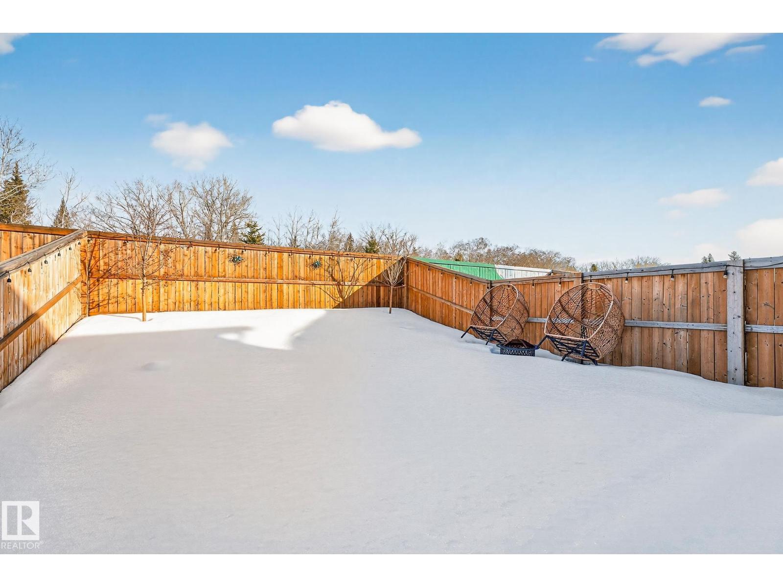 74 ROYAL ST, St. Albert