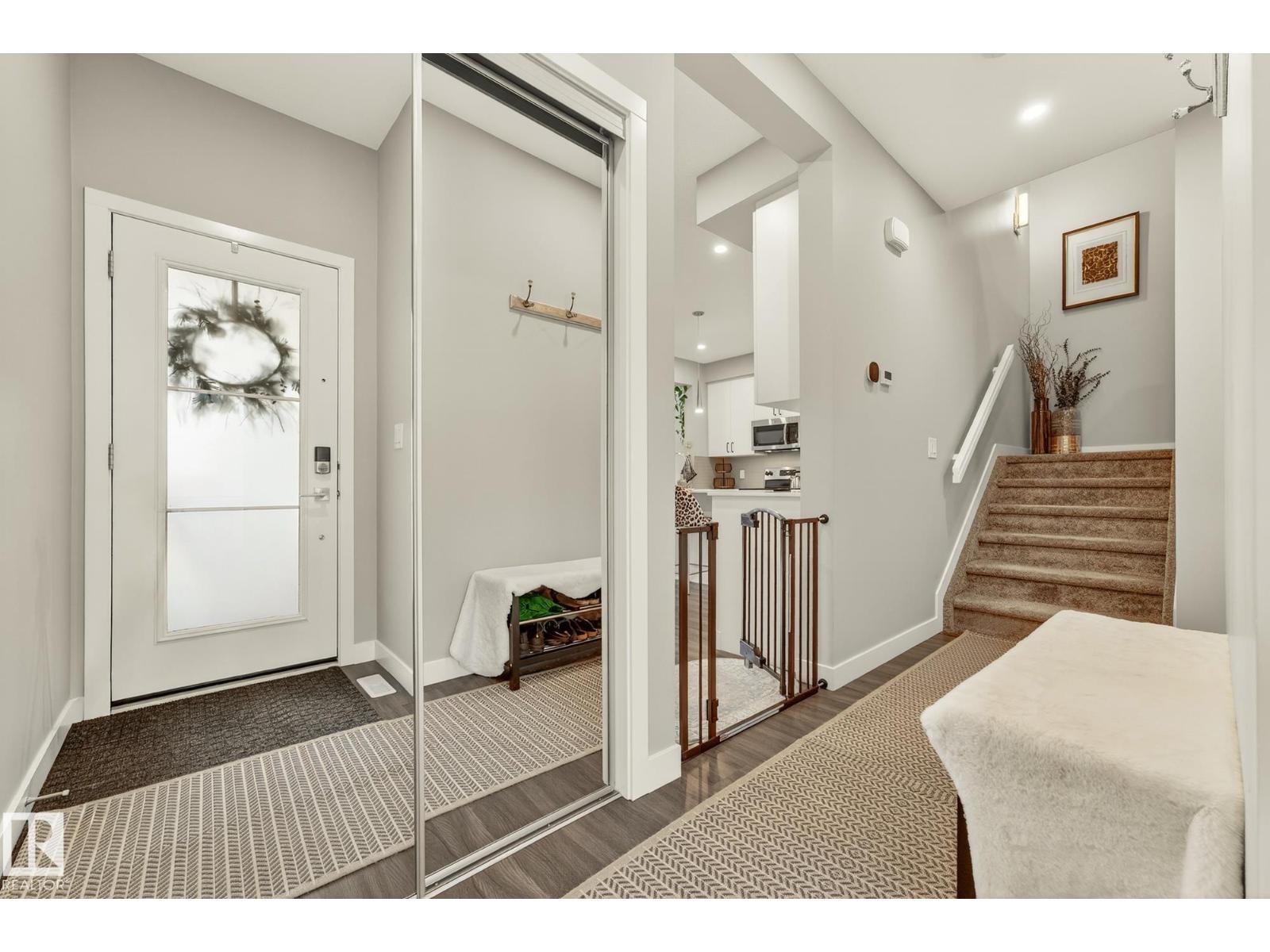 74 ROYAL ST, St. Albert