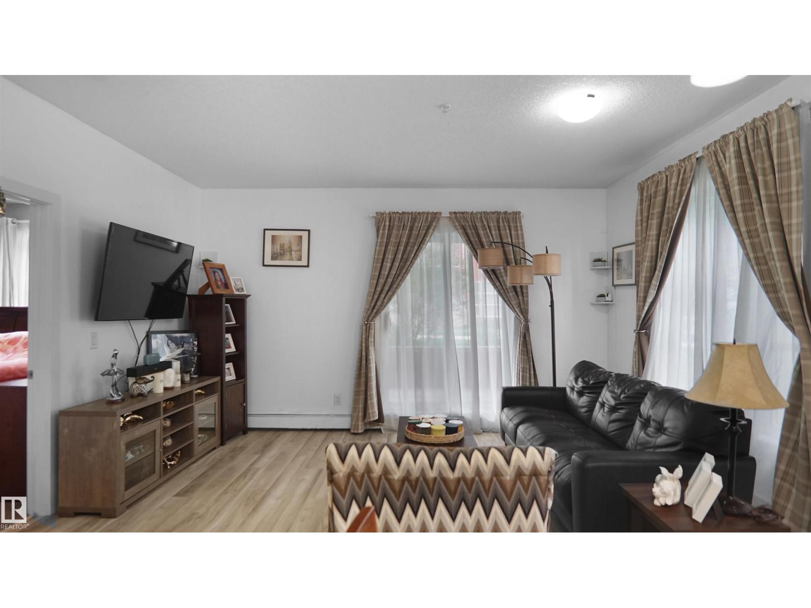 #105 2584 ANDERSON WY SW - 28