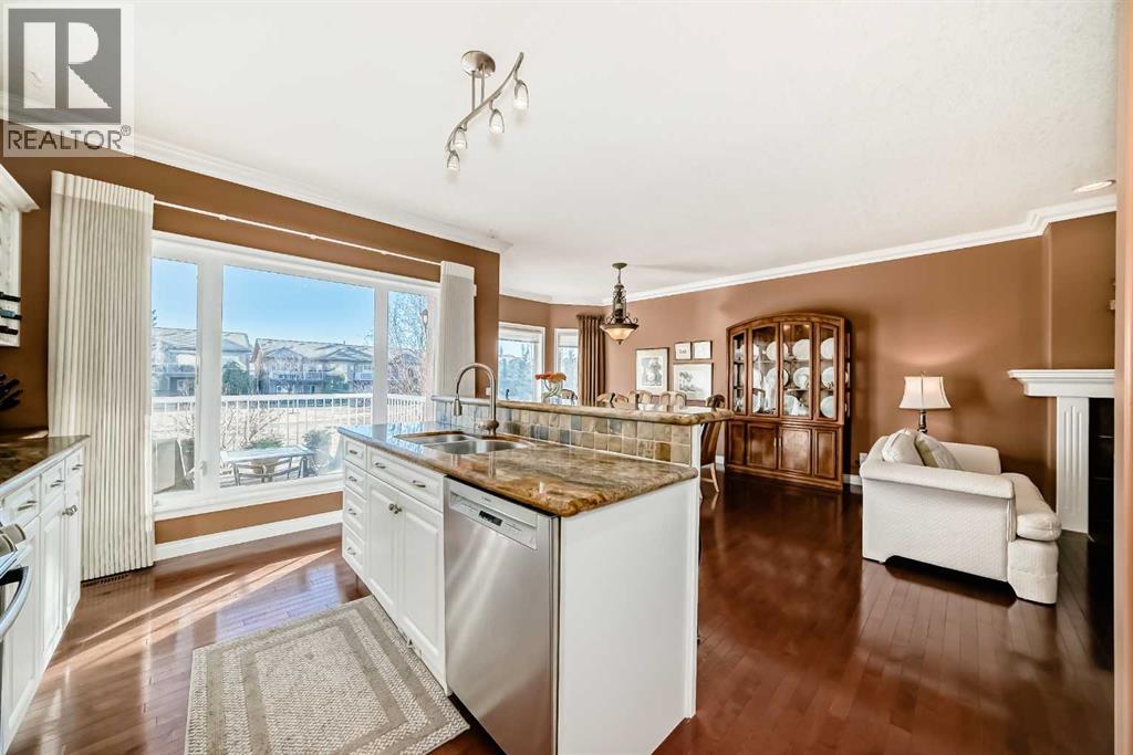 Single Family House for Sale in  Shannon Estates Terrace SW Shawnessy Calgary 