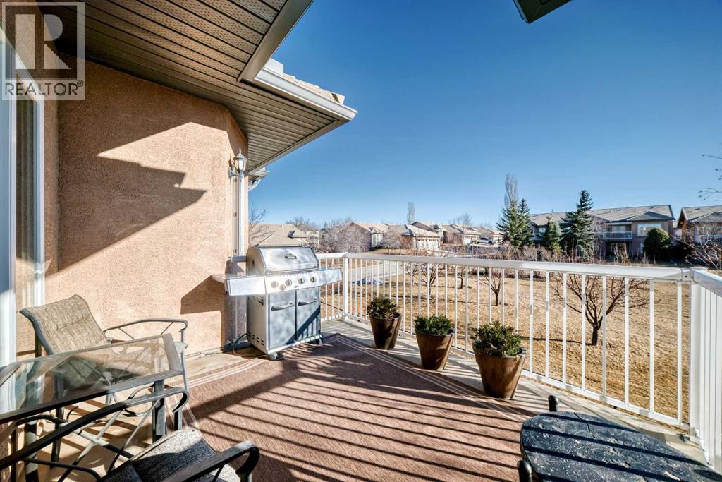 Single Family House for Sale in  Shannon Estates Terrace SW Shawnessy Calgary 