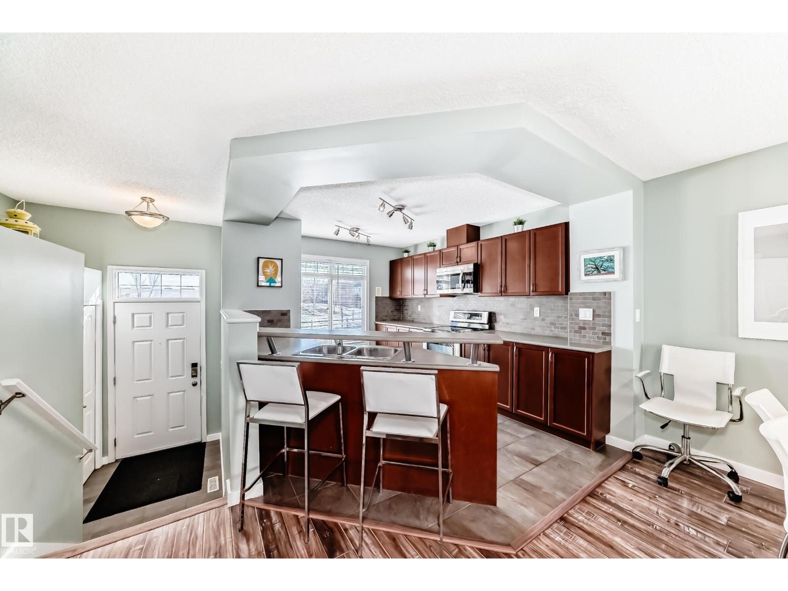 #4 1804 70 ST SW, Edmonton