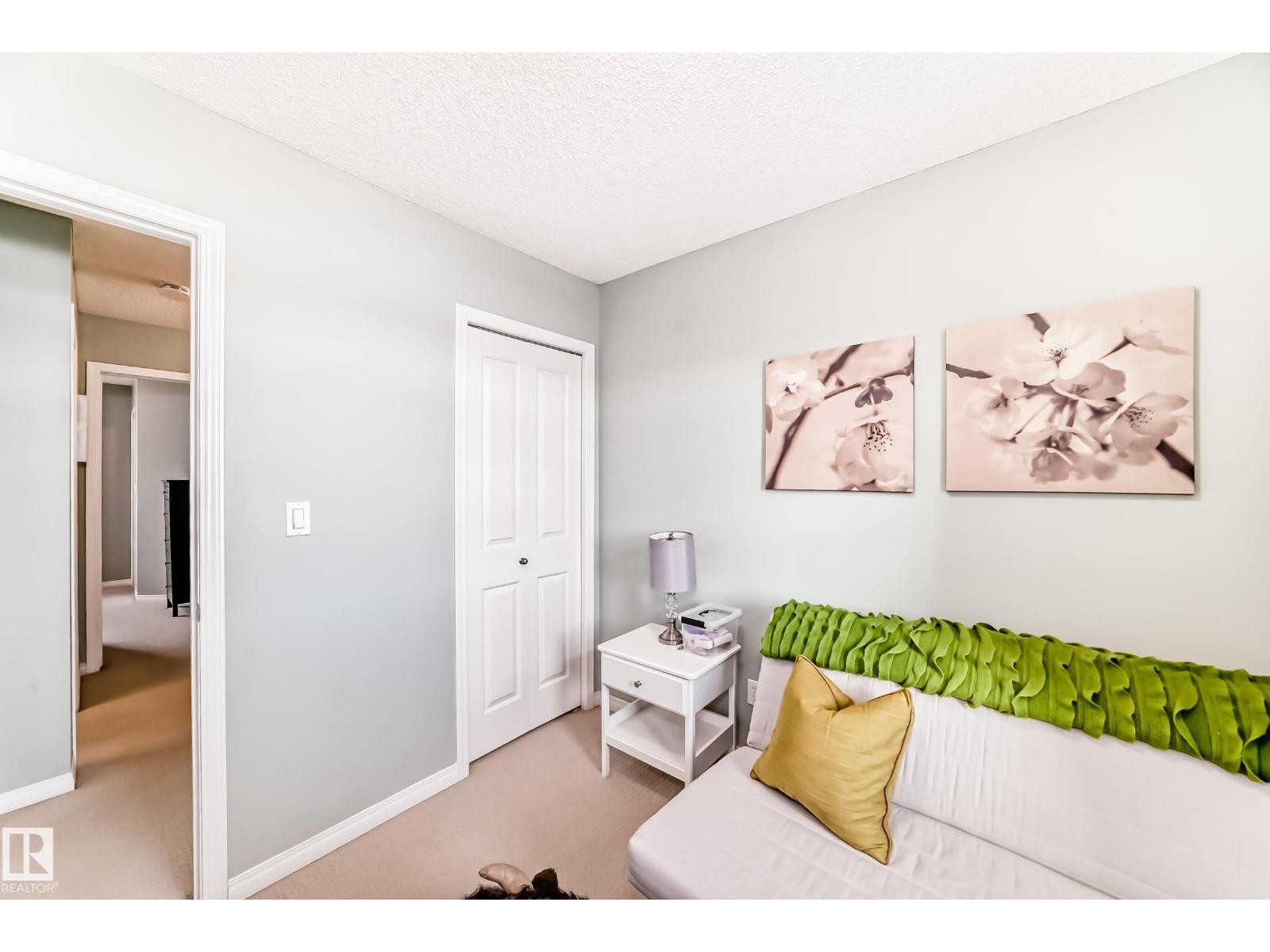 #4 1804 70 ST SW, Edmonton