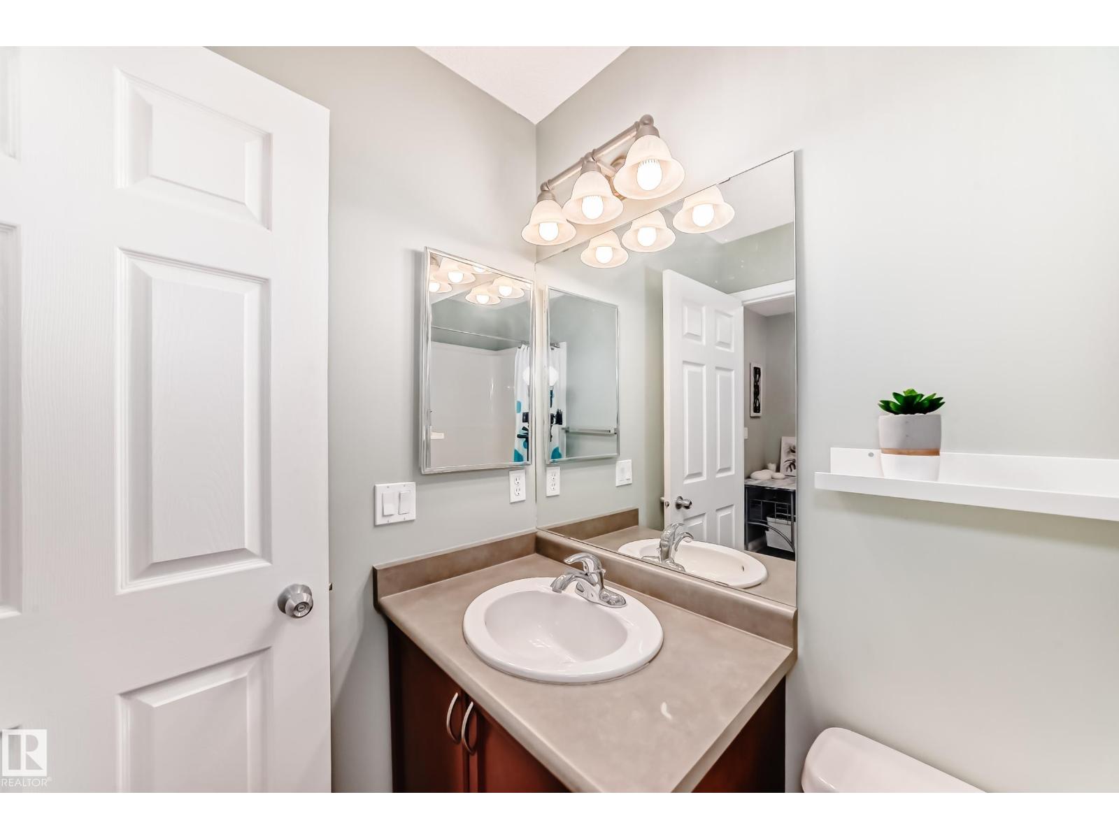 #4 1804 70 ST SW, Edmonton