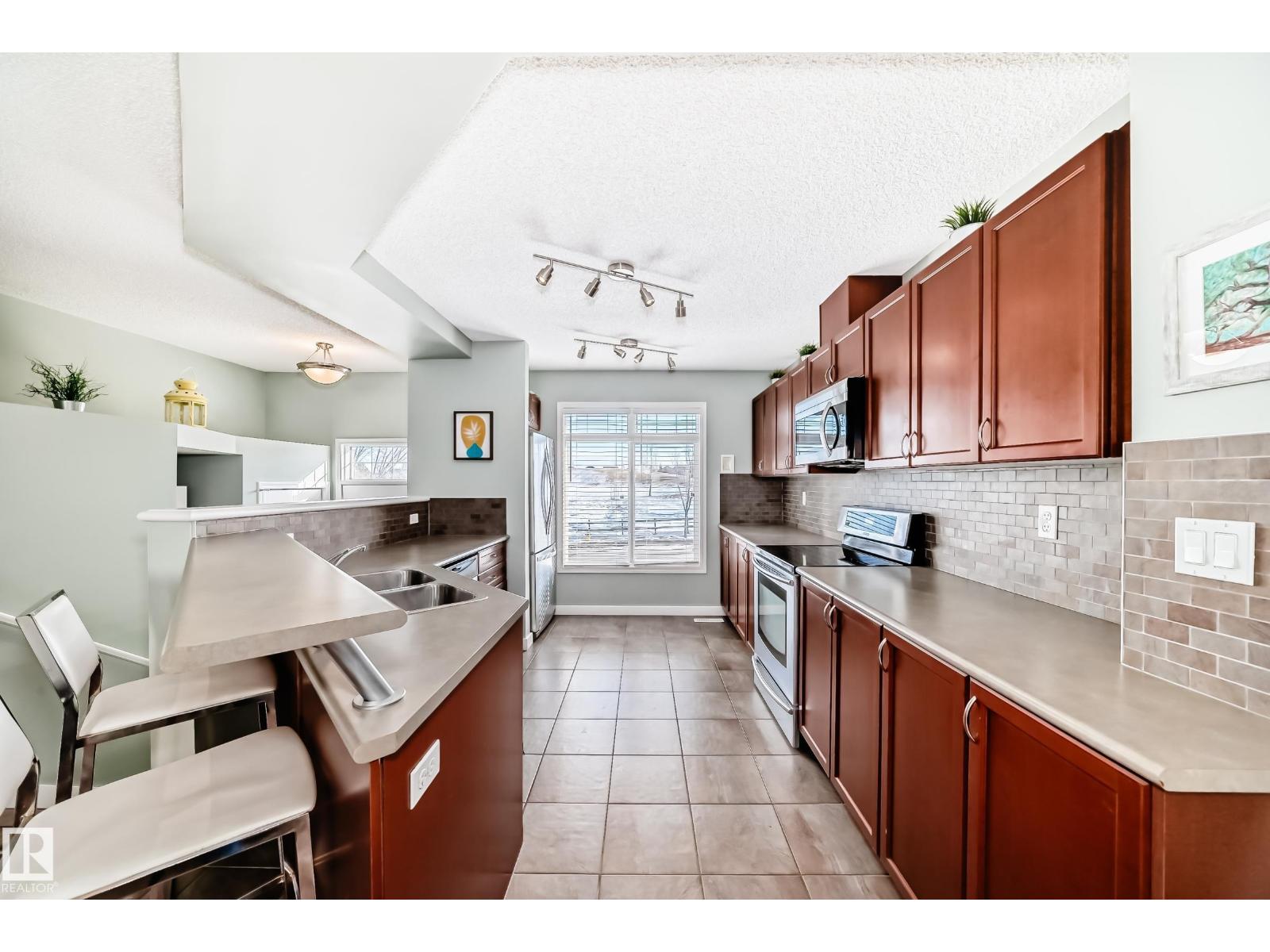 #4 1804 70 ST SW, Edmonton