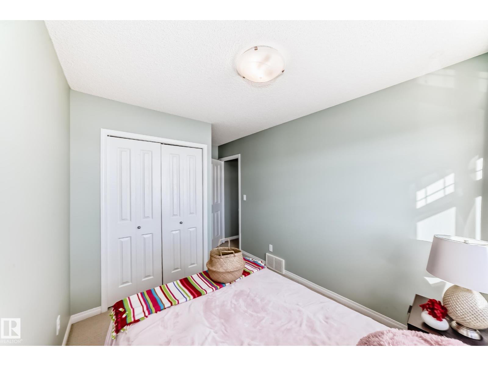 #4 1804 70 ST SW, Edmonton