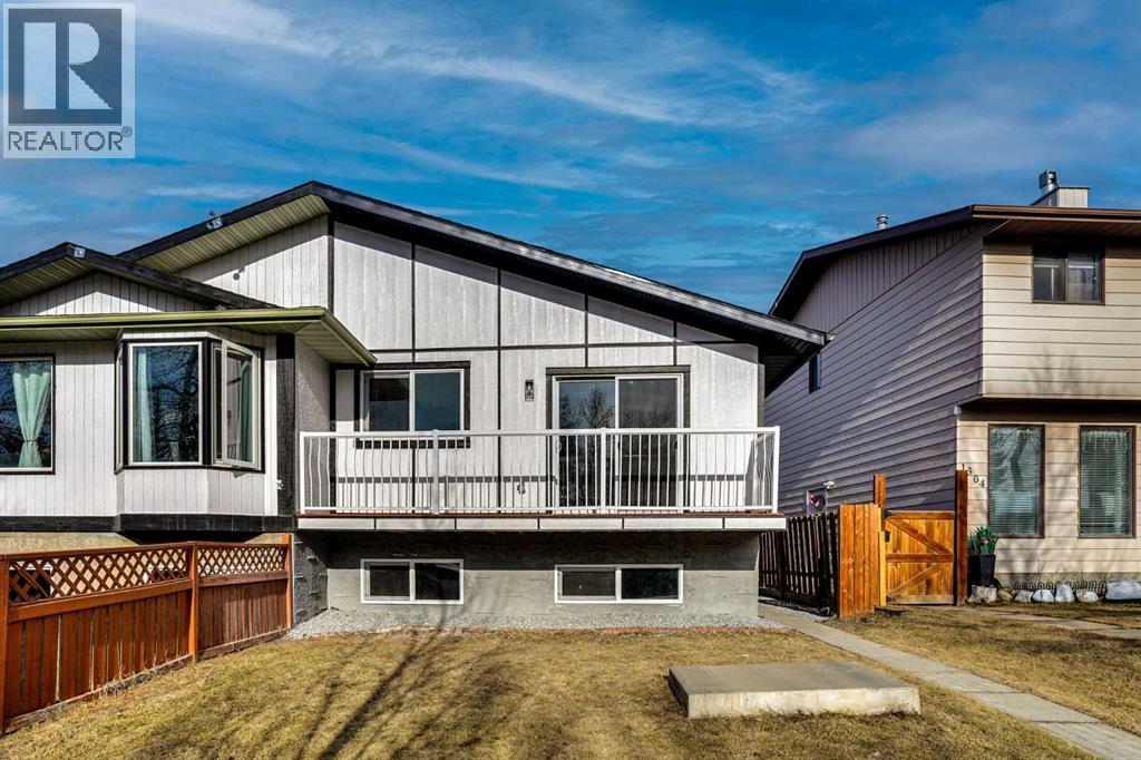 1306 Berkley Drive NW, Calgary, Alberta