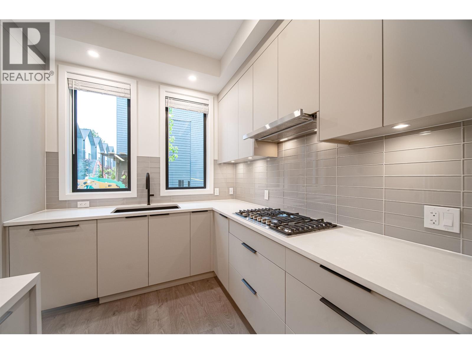 218 8699 SPIRES ROAD, Richmond