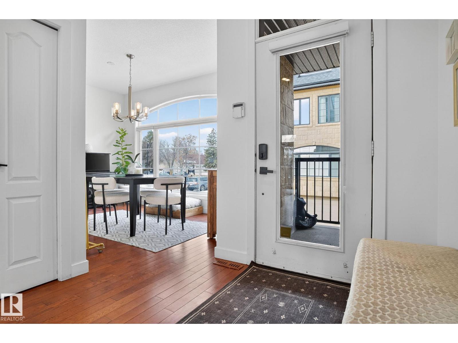 #1 9561 143 ST NW NW, Edmonton