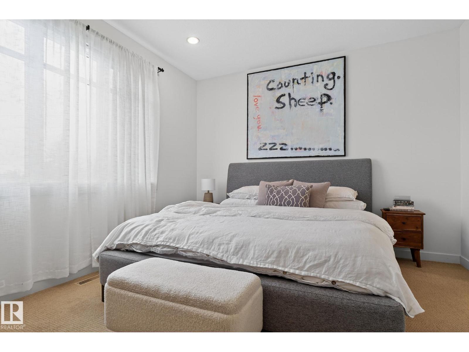 #1 9561 143 ST NW NW, Edmonton