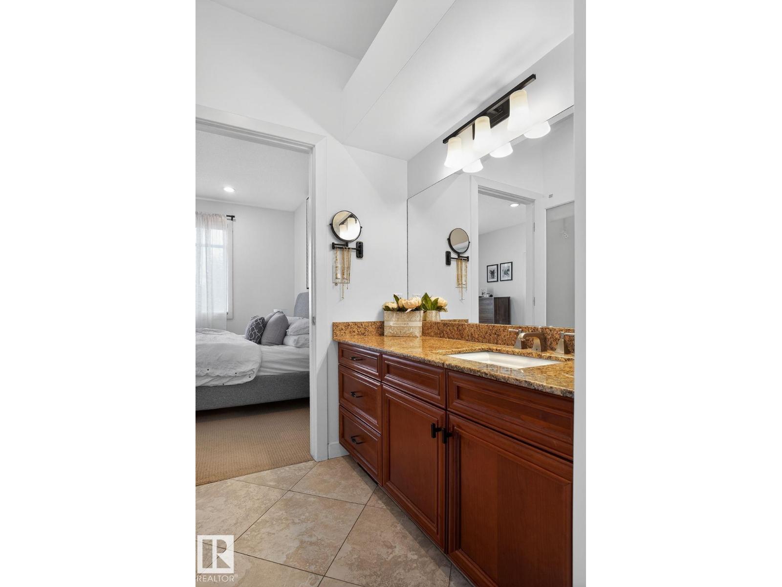 #1 9561 143 ST NW NW, Edmonton