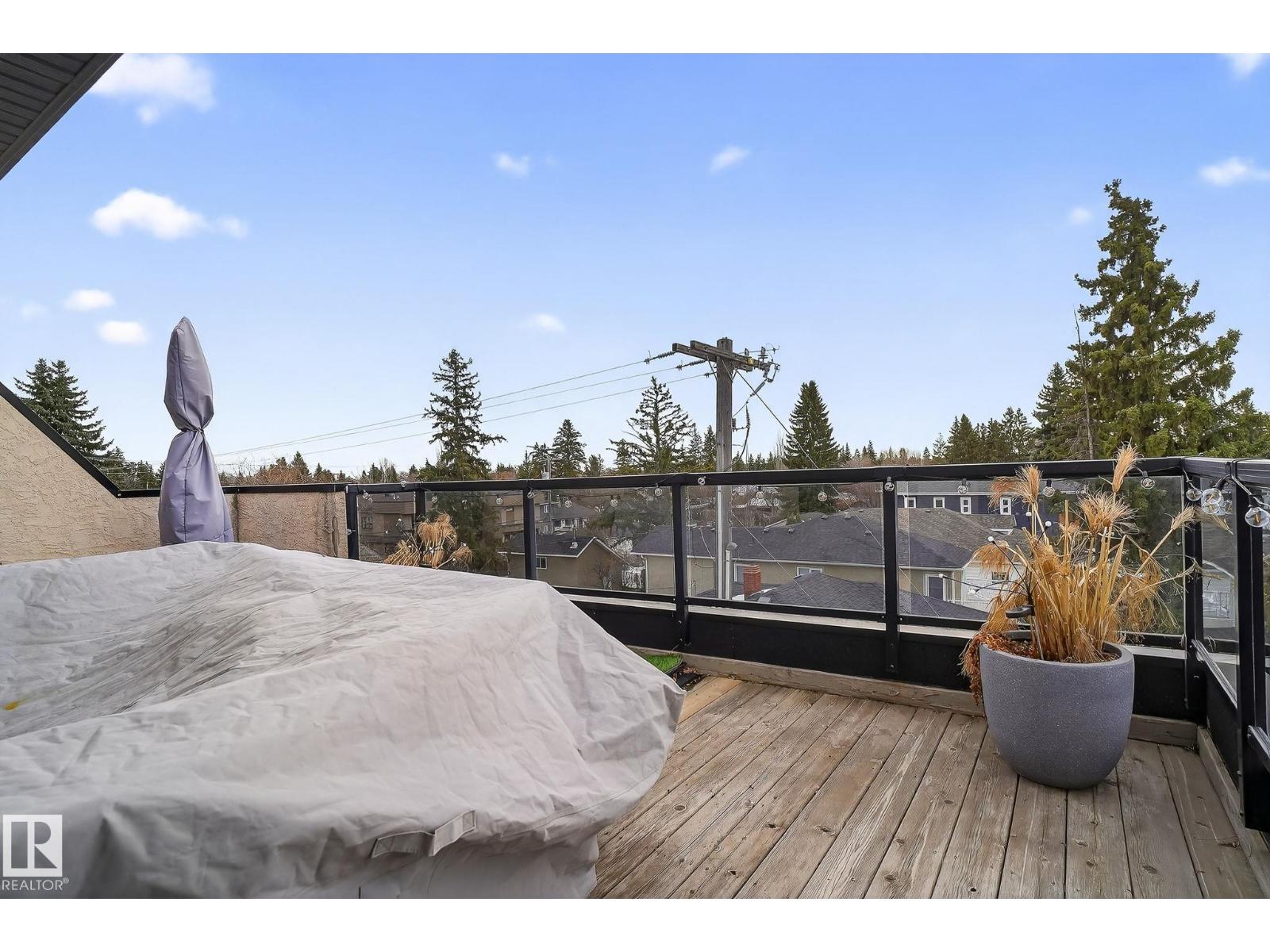 #1 9561 143 ST NW NW, Edmonton