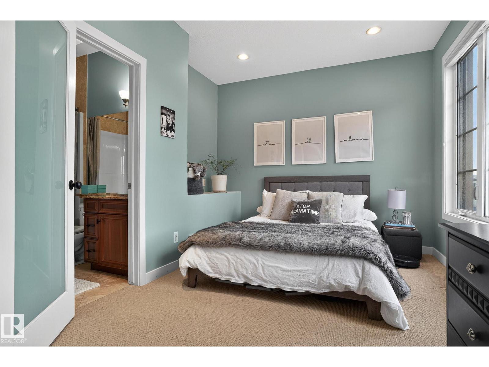 #1 9561 143 ST NW NW, Edmonton