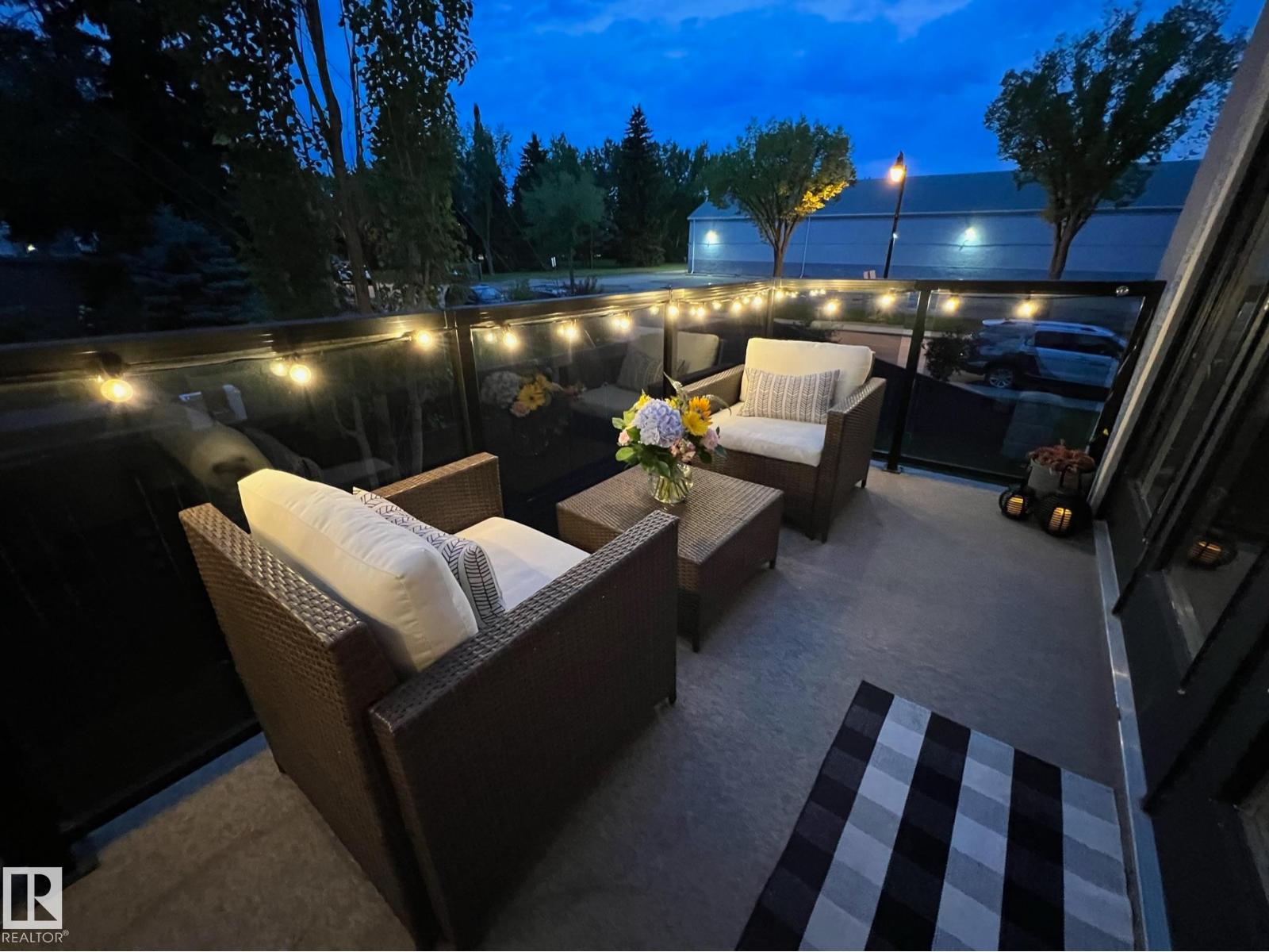 #1 9561 143 ST NW NW, Edmonton