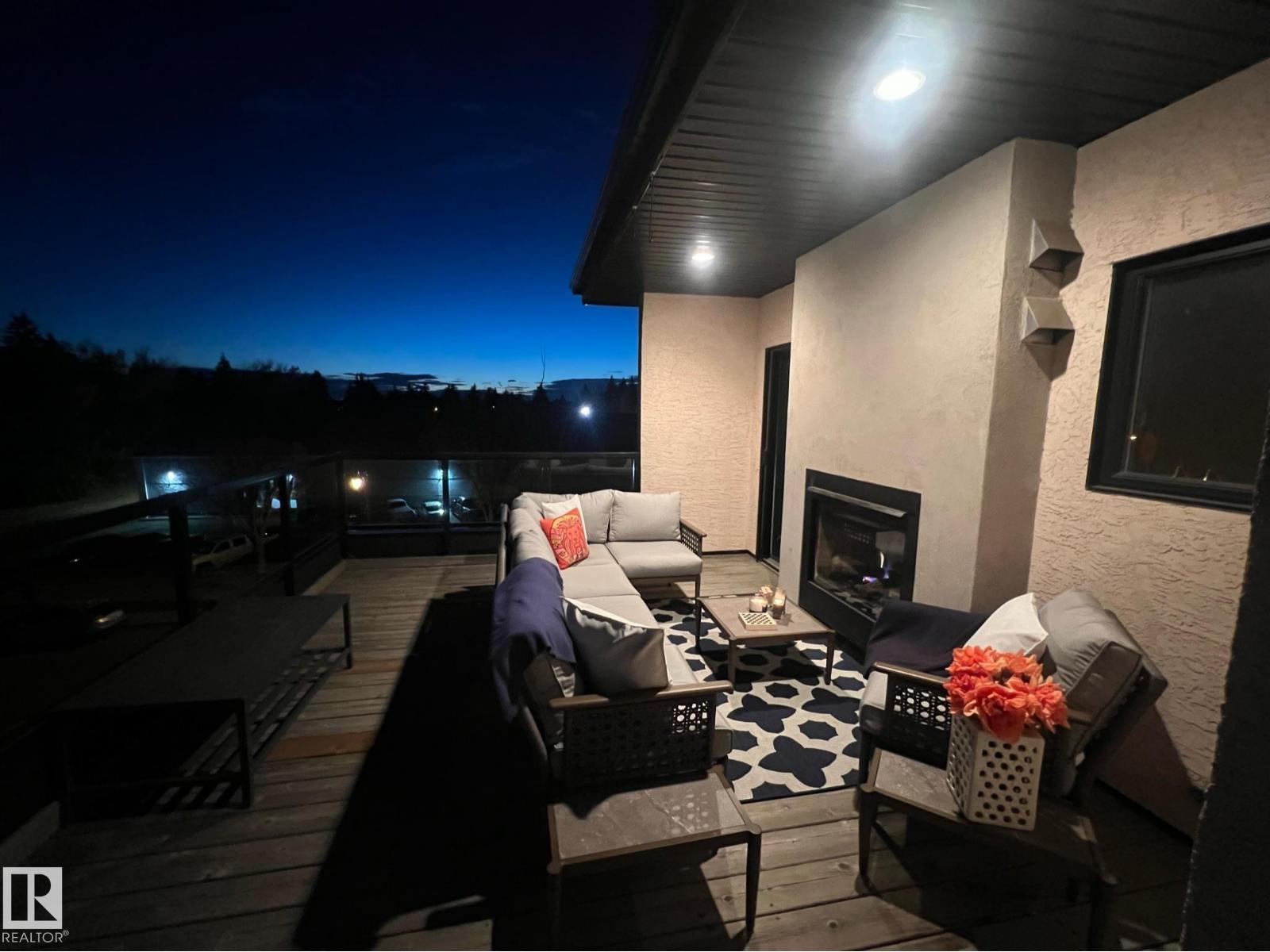 #1 9561 143 ST NW NW, Edmonton