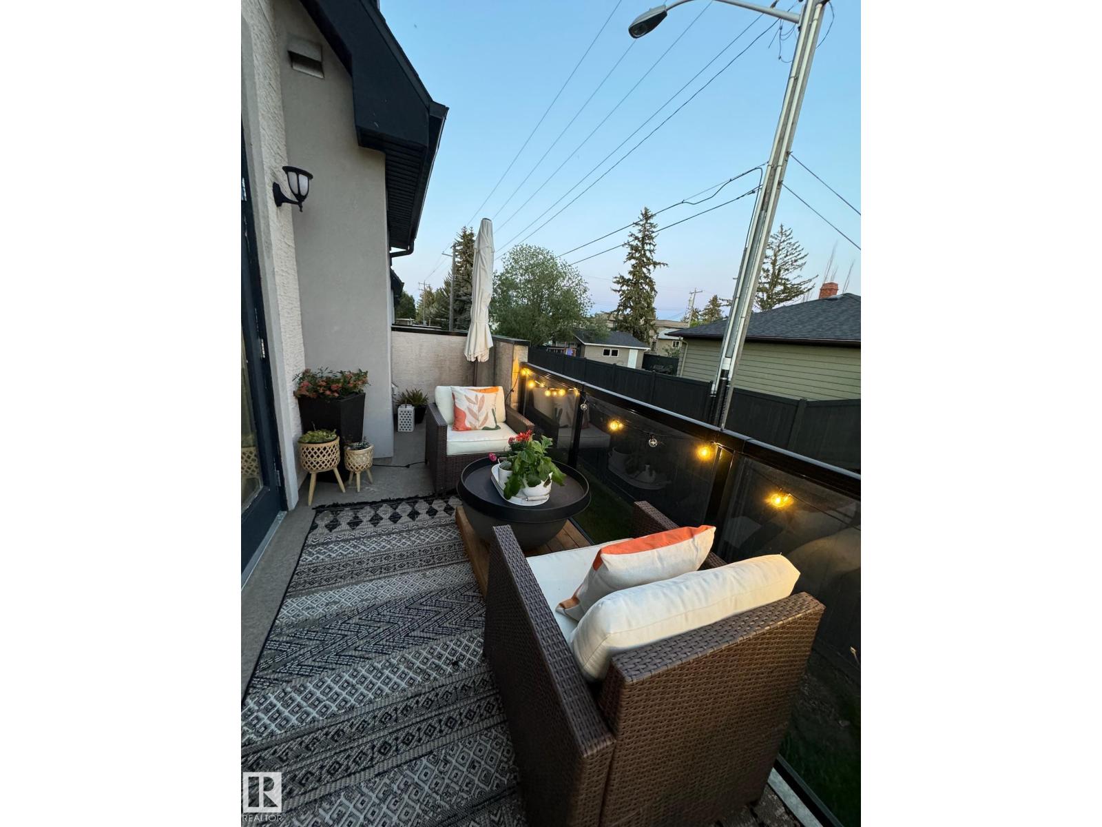 #1 9561 143 ST NW NW, Edmonton