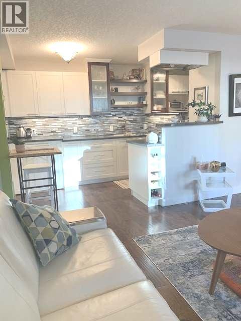 Single Family House for Sale in    Avenue SW Mission Calgary 
