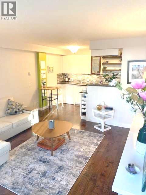 Single Family House for Sale in    Avenue SW Mission Calgary 