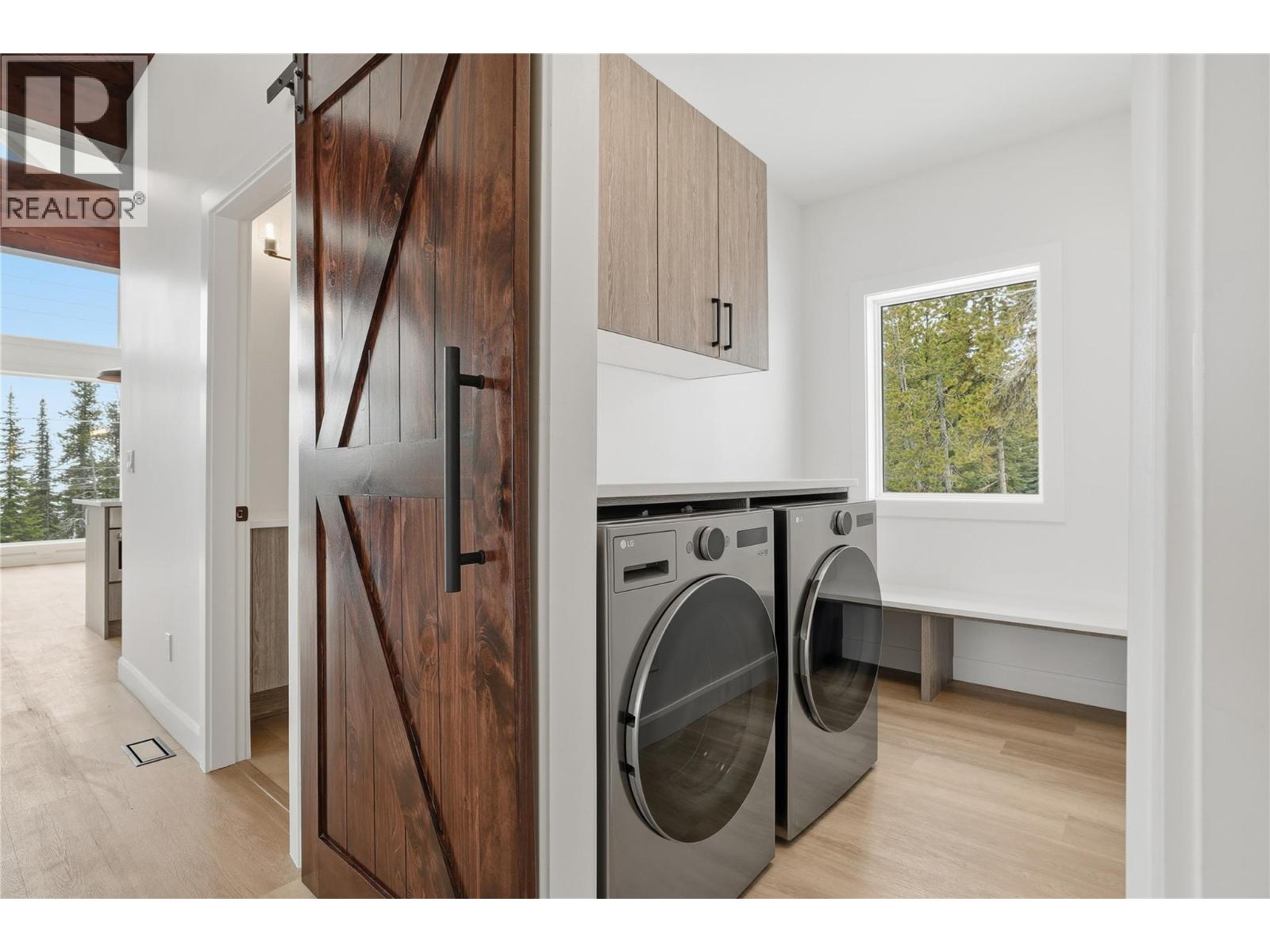 12 Monashee Way, Big White