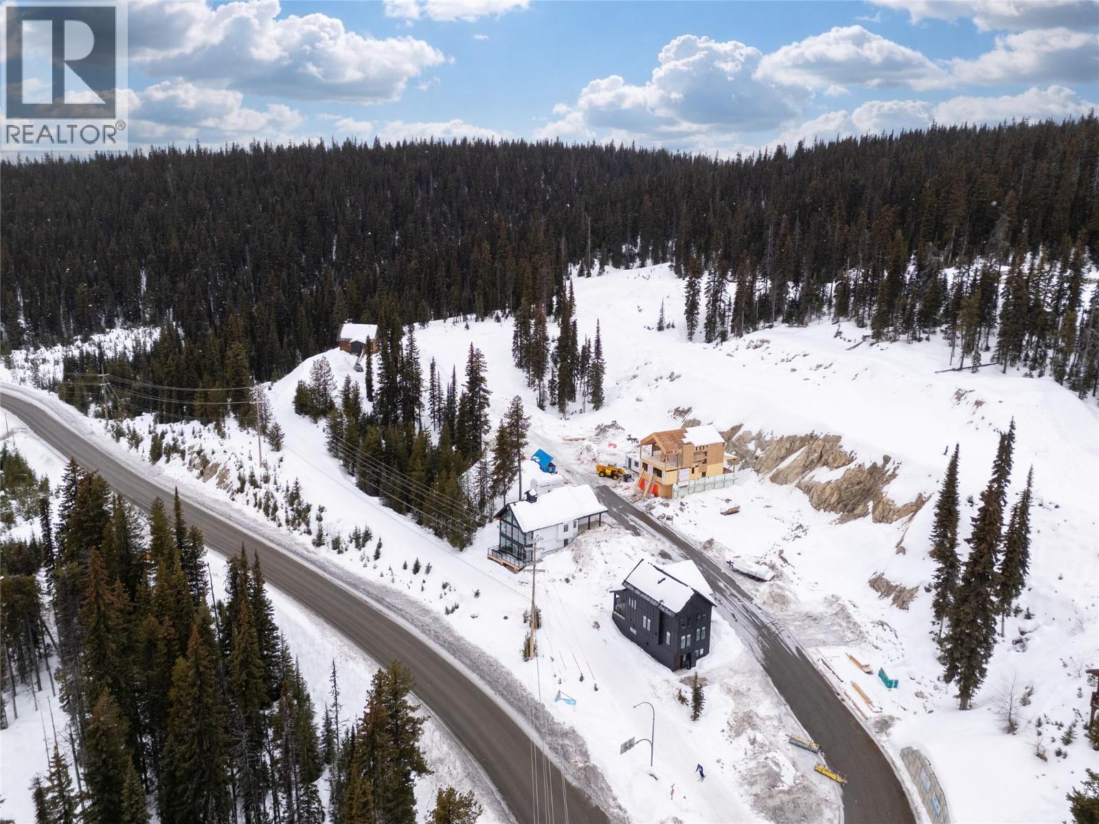 12 Monashee Way, Big White