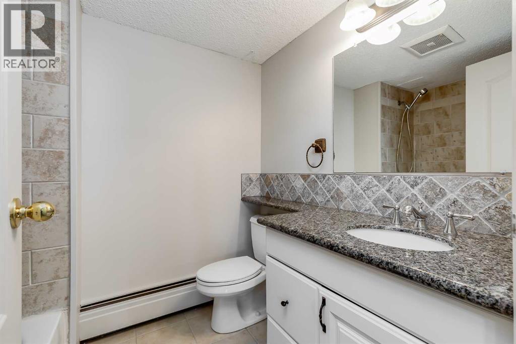 Single Family House for Sale in    Avenue SW Eau Claire Calgary 